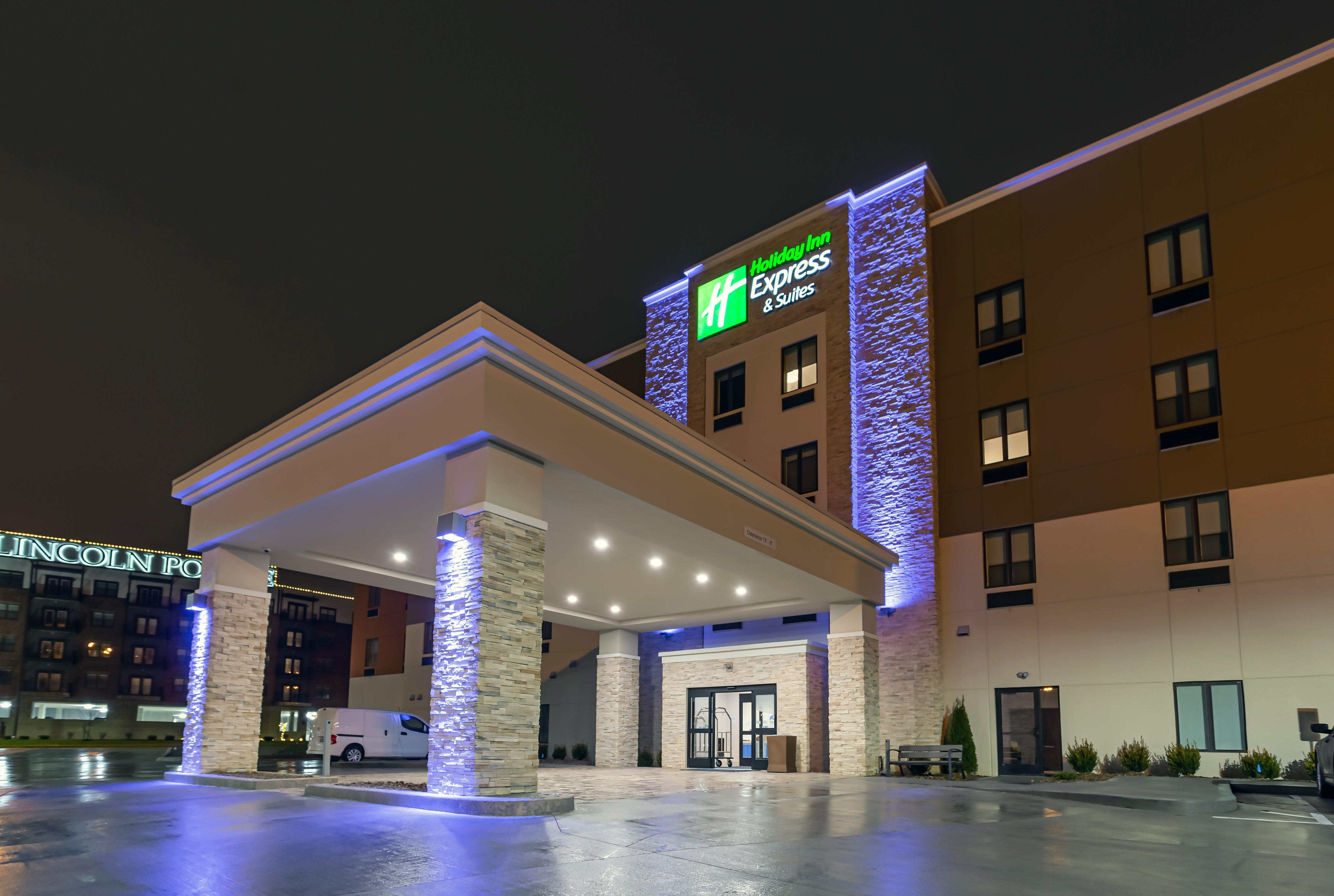 Holiday Inn Express & Suites - Columbus - Worthington By Ihg מראה חיצוני תמונה