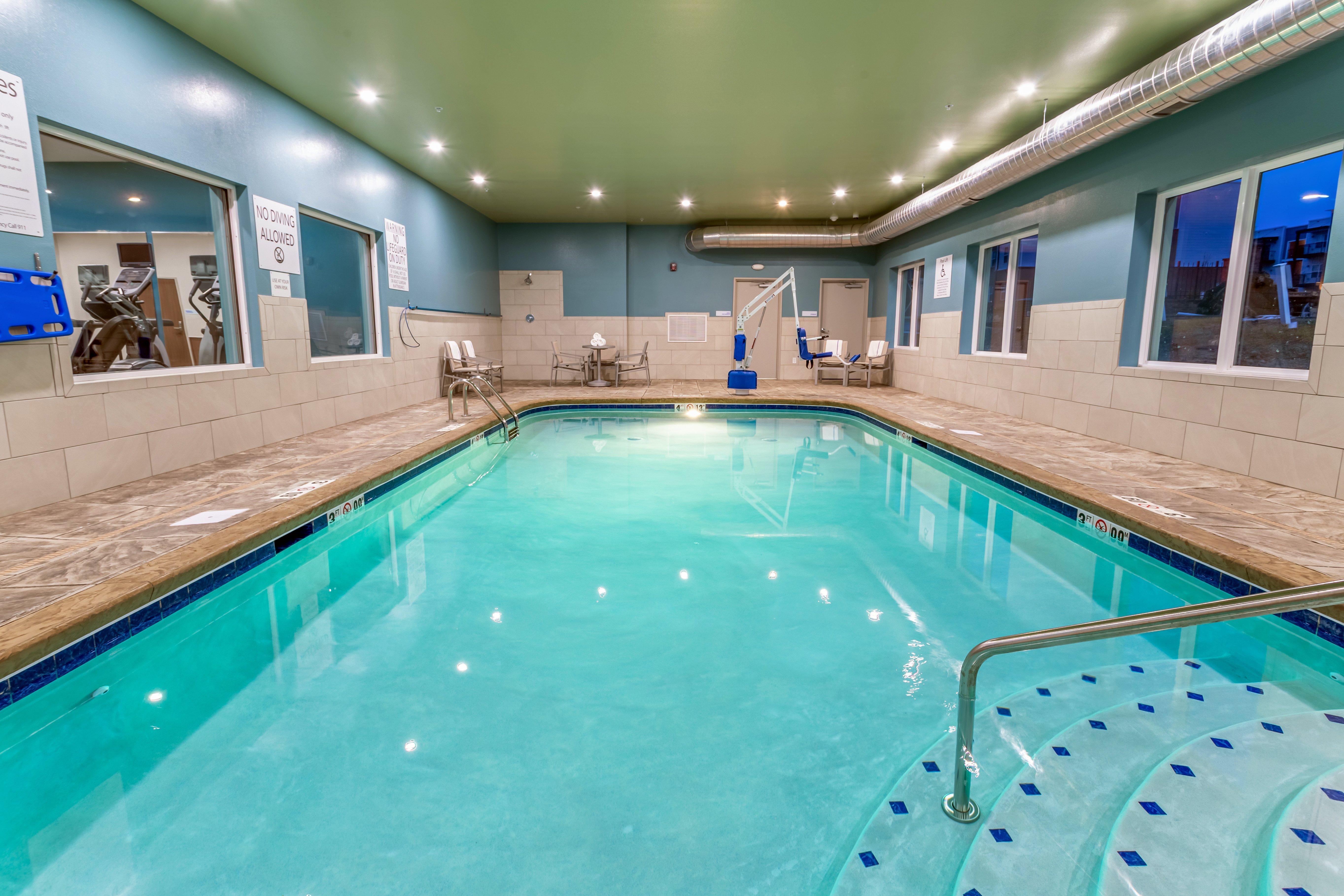 Holiday Inn Express & Suites - Columbus - Worthington By Ihg מראה חיצוני תמונה